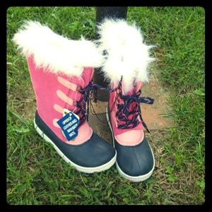Girls Leather Boots Faux fur size 2